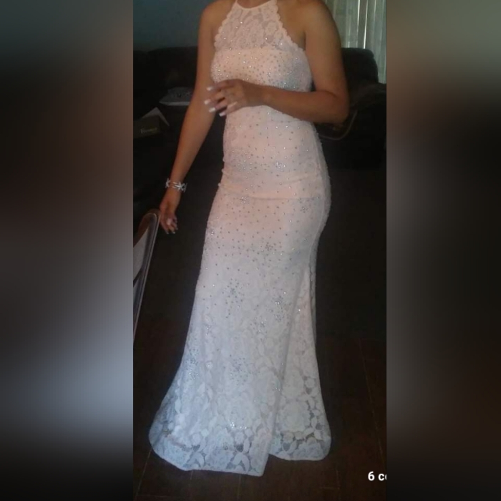 Dress - Picture 3 of 4